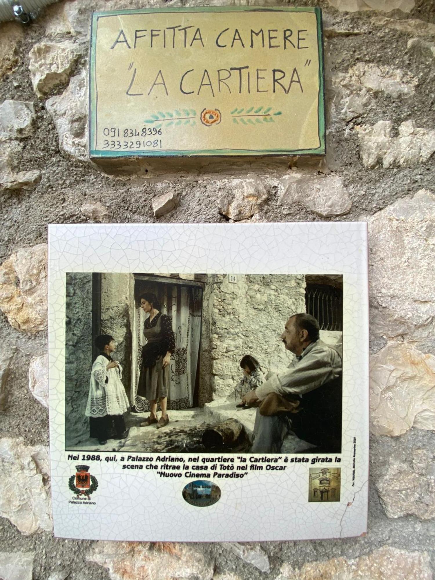 Affittacamere La Cartiera Palazzo Adriano Extérieur photo